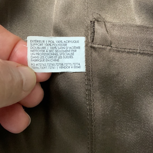 🌺Host Pick🌺Club Monaco ,Made in China,faux fur vest,size small - Picture 6 of 7